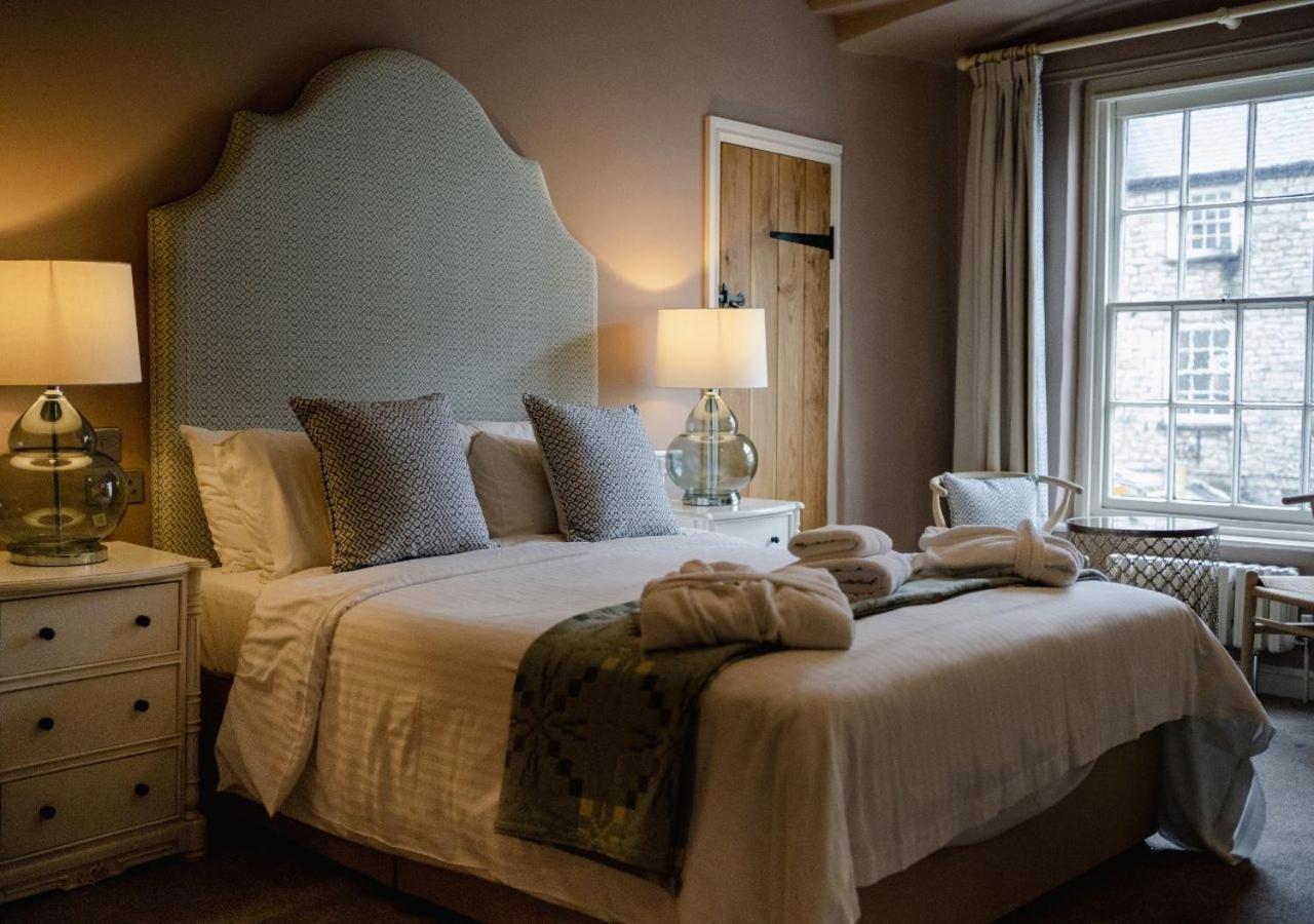 Hotel The Bear, Cowbridge Esterno foto